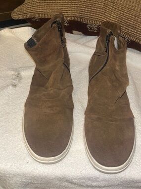 Miz Mooz Brown Suede Women's Ankle Booties with Side Zip